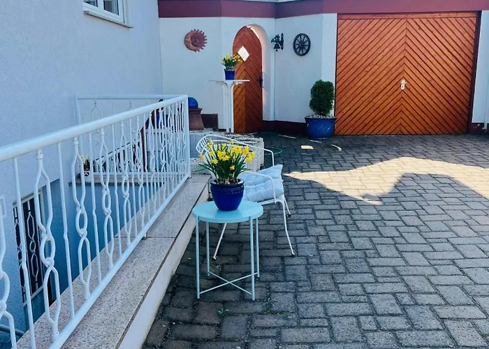 Am Weinberg פלונהיים